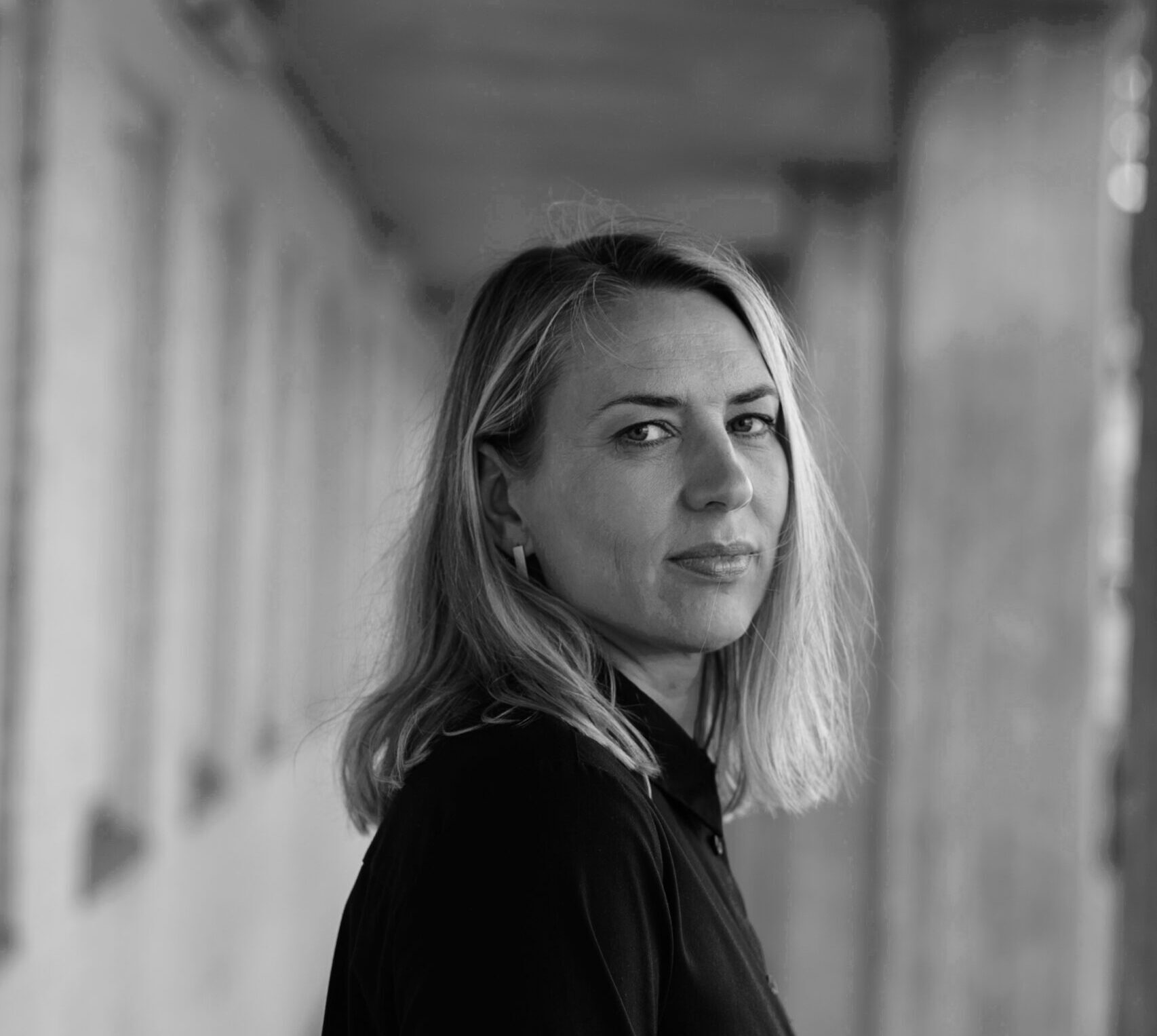 Tuulikki_Bartosik_headshot_BW_AnnaDrvnik